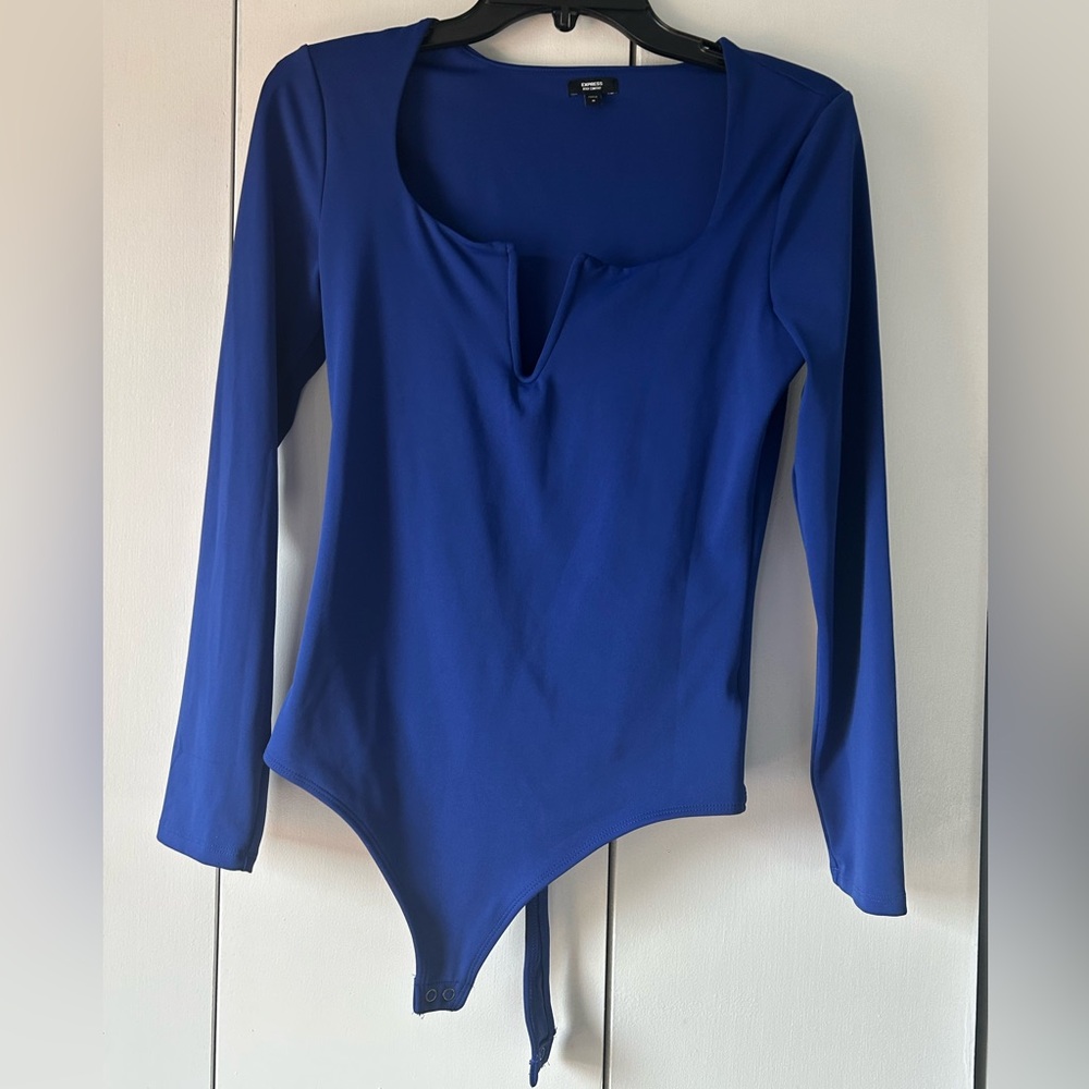 Express Body Contour High Compression V-Wire Long Sleeve Bodysuit in blue